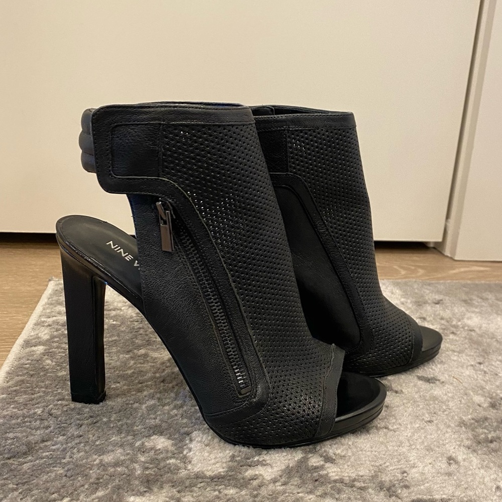 Nine West Black Heel 9.5
